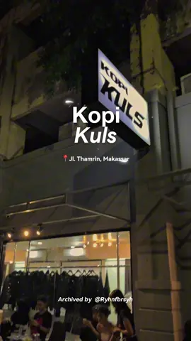 ☕✨ Ngopi di Makassar? Wajib coba Kopi Kuls! Di vlog kali ini, saya mampir ke @Kopikuls.id yang ada di Jl. Thamrin, Makassar – salah satu café dengan vibes cozy dan aesthetic yang cocok banget buat nongkrong bareng teman🙌🏻 Menu kopinya beragam, tapi ada juga ji yang non-kopi, tempatnya nyaman. Pokoknya, kalau lagi cari tempat ngopi yang asik di tengah kota, ini dia jawabannya! siap-siap nambahin Kopi Kuls ke daftar café yang wajib kamu kunjungi di Makassar! 🎥☕ 📍Kopi Kuls – Jl. Thamrin, Makassar #CafeMakassar #KopiKuls #NgopiAsik #VlogRekomendasi #cafe #cafeaesthetic #rekomendasicafe #cafemakassar #makassar #fyp