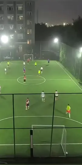 Funny moments playing football 🤣🤣 #funnyvideos #funny #fyp #happy #fyppppppppppppppppppppppp #tik_tok #funnymoments 