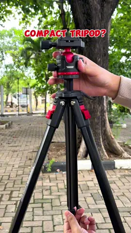 Ringan, kompak, dan siap dibawa ke mana aja! 🚀 Takara Prisma 60 cuma 1,19kg dan bisa dilipat hingga 54,5cm, lebih kecil dari merek lain. Meski mungil, kuat menopang beban hingga 6kg, geserannya halus banget, dan desain kenopnya makin ramping & tahan lama. 🎒📸 #fypage #fyp #foryou #masukberandafyp #TakaraPrisma60 #TripodTravel #RinganKompak #AlatKontenKreator #TripodKamera #HalusSepertiSutra #GearFotografer #TakaraTripod #TripodAndalan #NgeTripodPakeTakara #Takara #VisimodaAndalan