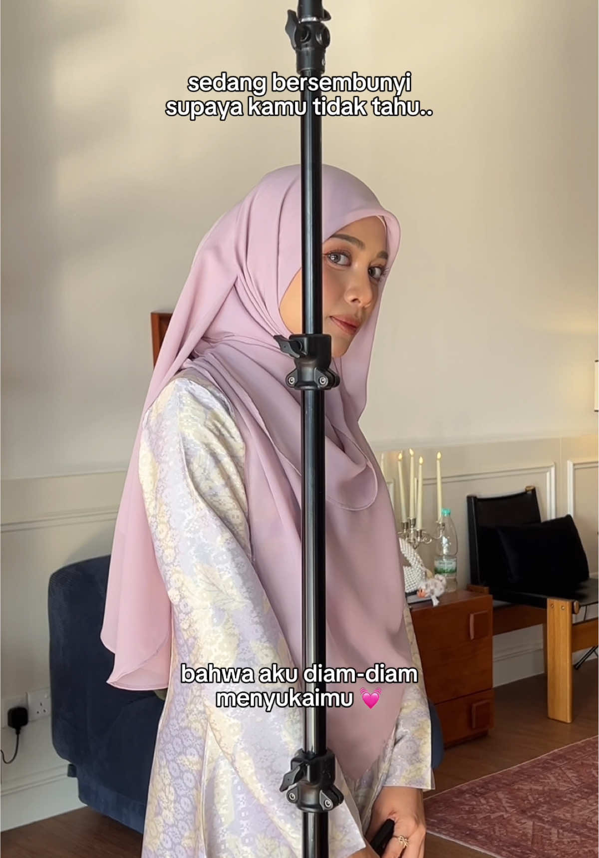 Hmm orang yg terpilih je nampak dkt mana cami sembunyi 😌 . . #bysimaa  #tudungbawalchiffon #tudungbawalchiffonvoile #tudungbawalbidang50 #tudungbawalbidang60 #tudungbawalplain #tudungbawalcotton #tudungbawalcottonsulam #tudungbawalcurve