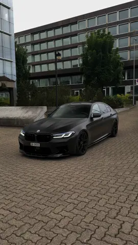 mogged #bmw#m5#fyp#L#akrapovic#xyzabc
