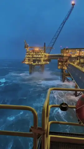 Working offshore in Australia is one of the highest-paying jobs in the world!  You can earn $180K–$300K+ a year, with long swings and big time off. Hard work, big money. Follow @fifoaus for more information!
