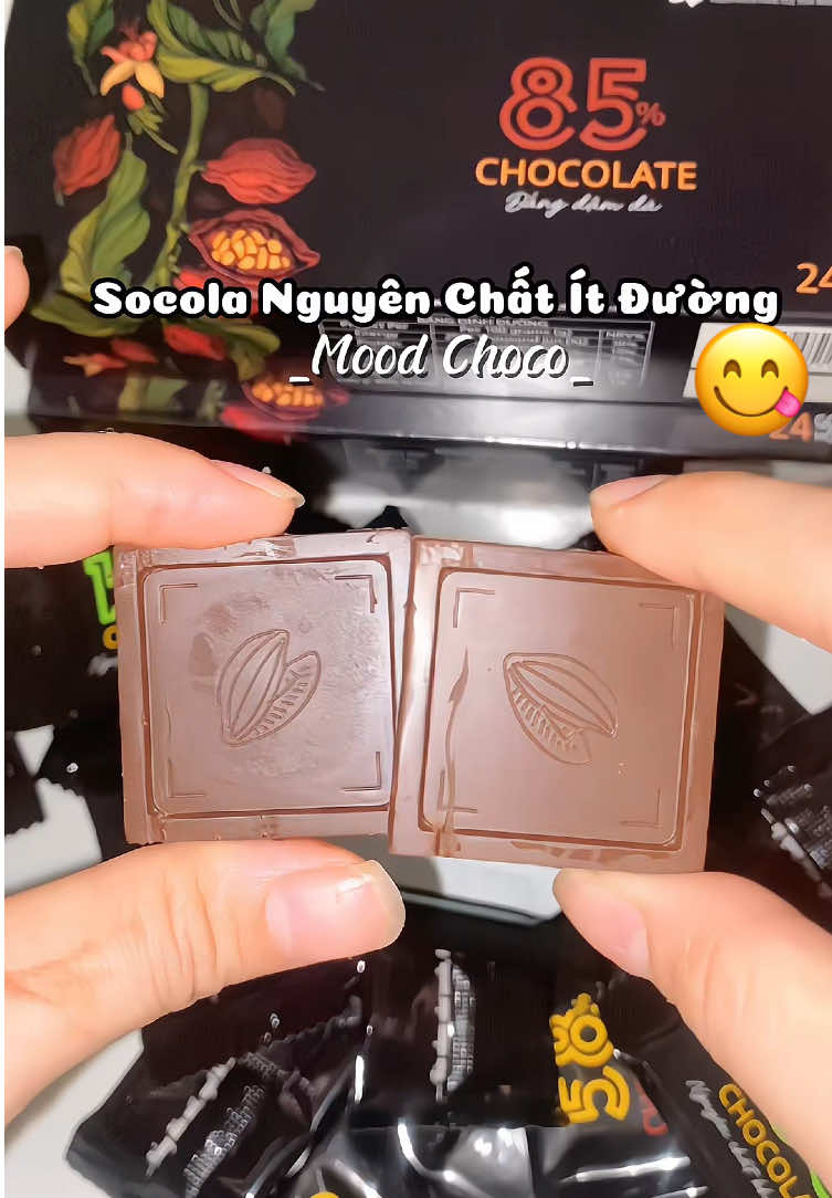 Socola nguyên chất nhà Moof Choco  #xh #anvat #socolanguyenchat #moodchoco #moodchocolate #chocolate #socola #socolaitngot #xuhuong #lovetiktok #anvatcungtiktok #viral #reviewanngon 