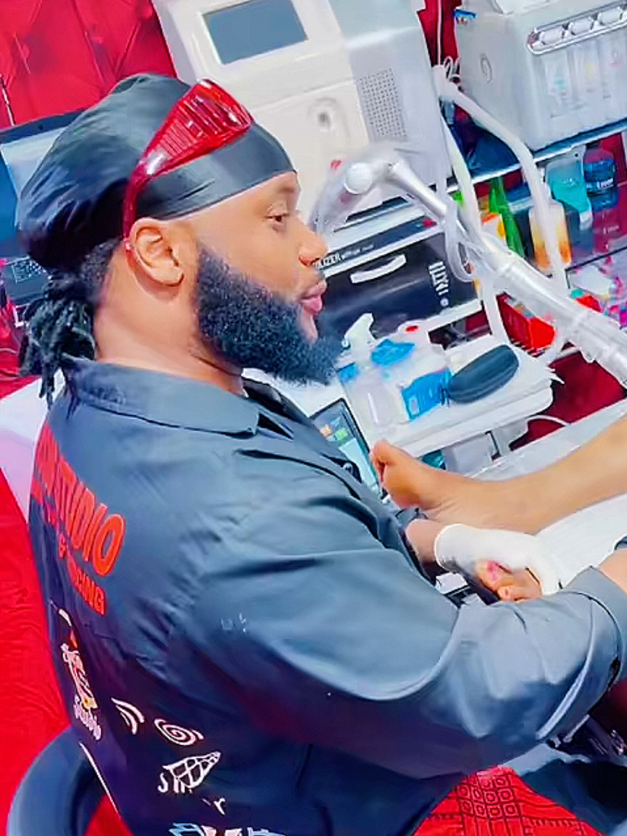 #onthisday #onthisday #tiktokghana #tiktokmakefamous  #fyp #trendingvideo #fyp #tiktokviral #viralvideos   #satisfying #hyperpigmentation #accidentscar #laserhairremoval #hairremoval  #blackspot #lasertattooremoval #strechmarks #laserstretchmark #scar #keloid #laserscartreatment #laserblackheadsremoval #co2fractionallaser #markremoval #co2fractionallasertreatment #francoisstudio #laser #wellness #creatorsearchinsights  #pulsedyelaser #skincare  @francoiswsimpson  