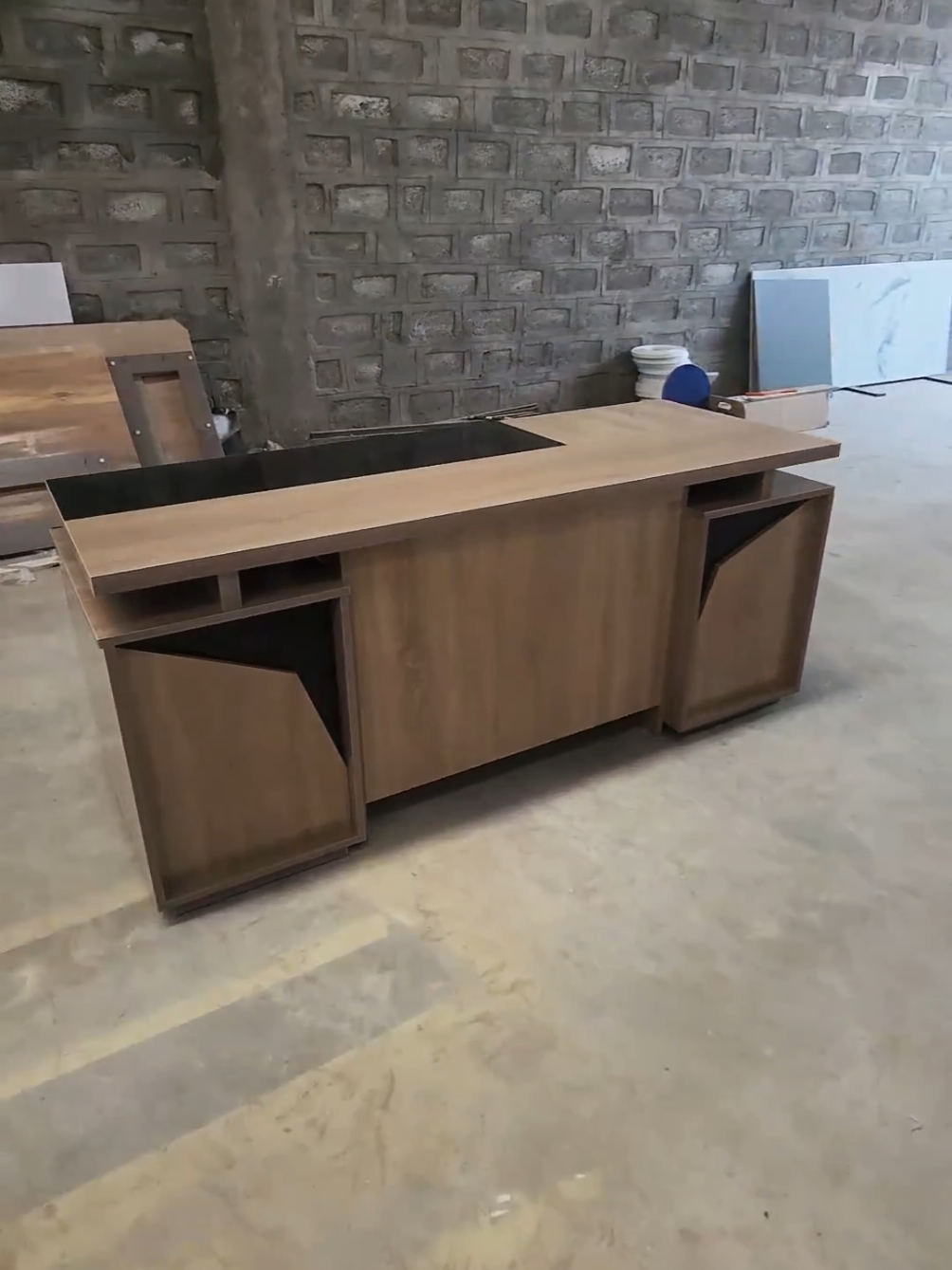 Manager desk ☎️ 0905 848586 #Rosewood #furniture #desk #ቴብል #table 