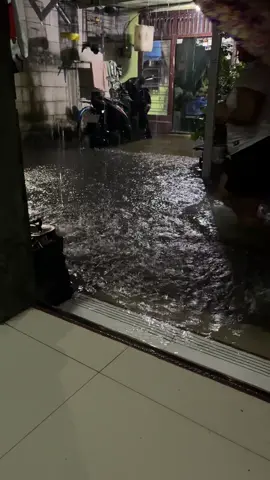 #banjir #banjirjakarta #kebonjeruk 