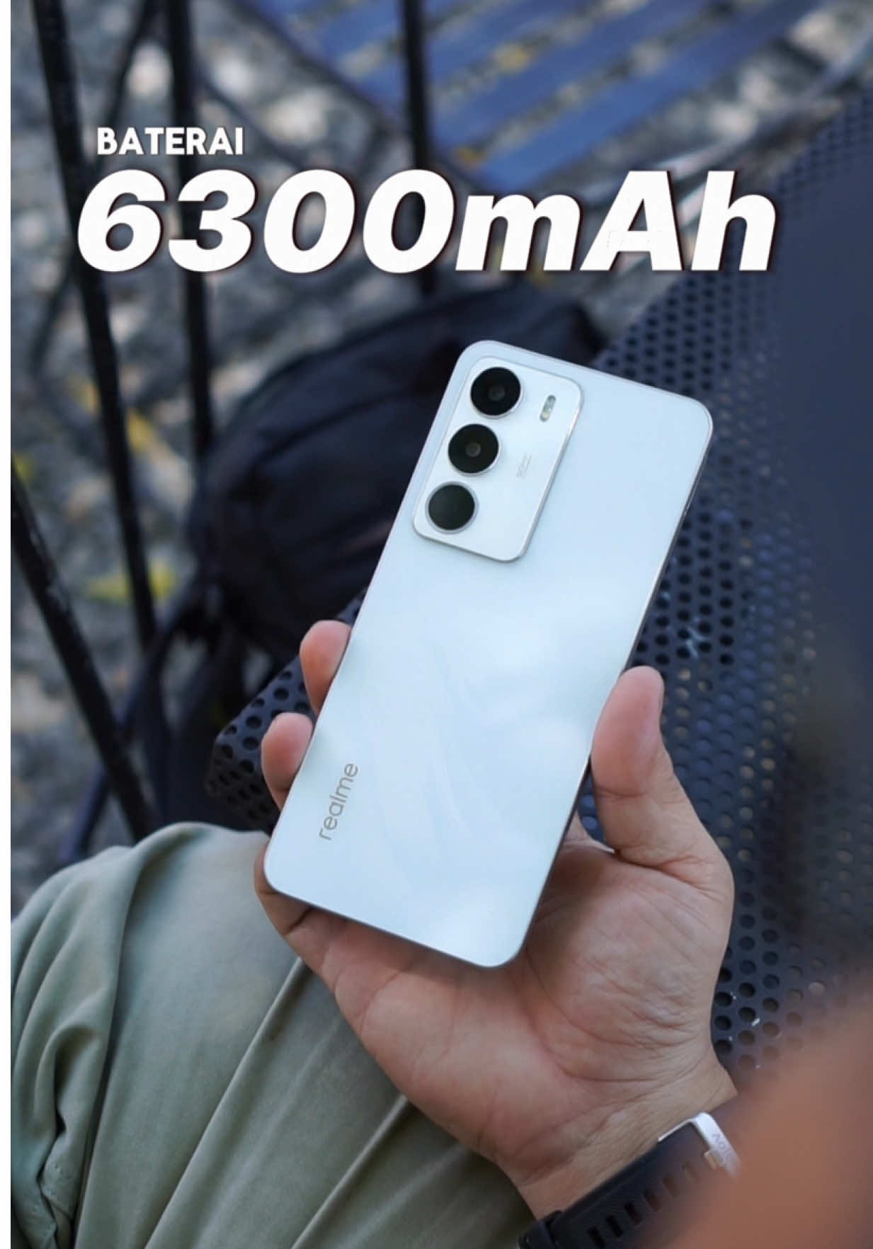 realme C71 dengan baterai terbesar di segmentnya🔋 Siap temenin Aktivitas dari pagi sampai malam, plus Pulse Light Design yang bikin tampilan makin standout! #realmeC71 #realmeC71LongLastingChampion