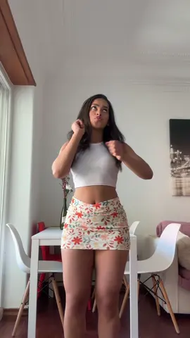 Desculpa por isso tava tentando lembrar a coreografia 
