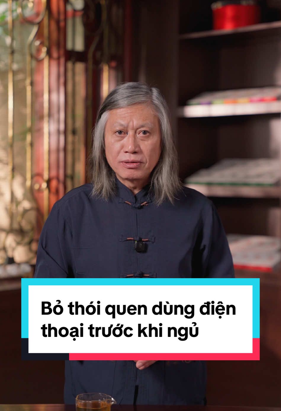 Cứ cầm điện thoại mãi thì làm sao mà ngủ sâu. Thử tắt máy, ngồi yên, uống tách trà Đinh lăng lạc tiên 1-2 tiếng trước khi ngủ xem, giấc ngủ sẽ tìm tới nhẹ tênh. #trayeunuoc, #uongtradi, #ChuLamTamDao, #TamDaoQuan, #xuhuong, #LearnOnTikTok, #viral, #trashantuyet, #vanhoatra, #tdg, #trashantuyetcothutdg, #traVietNam, #trathaoduoc, #trathaomoc, #tea  