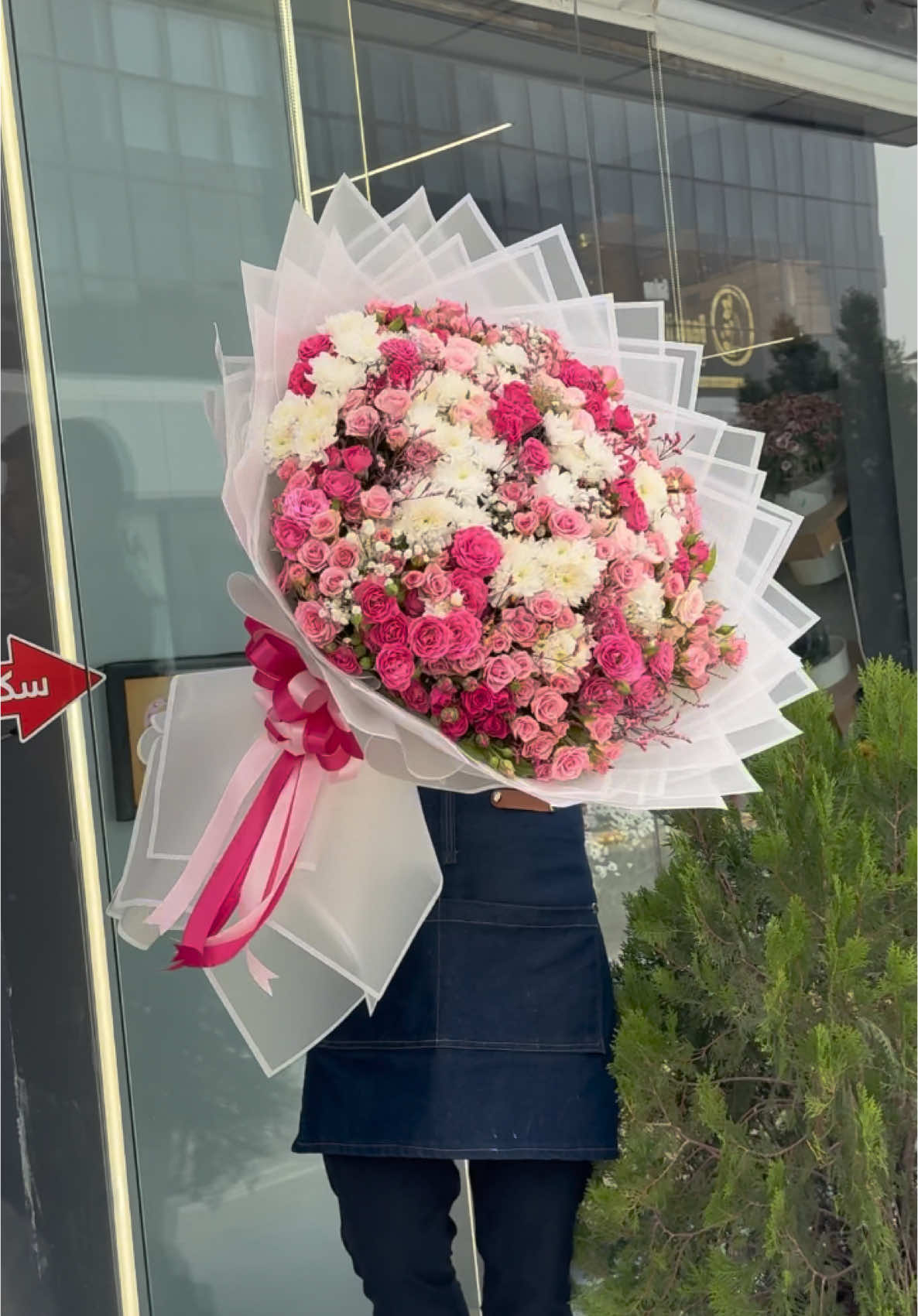 ‎بمانناسنەوە لە جوانی کاردا و هەرزانی لە نرخدا و خێرایی لە کاردا  ‎روژە تایبەتەکەت لای ئیمە تایبەتتر و ڕازاوەتر بکە ئێمەچەپکە گوڵەکەت بۆ ئامادەئەکەین ‎و بۆشت ئەگەیەنین بۆ داواکردن پەیوەندیبکەن 0750 152 4991 / 0770 187 6881
