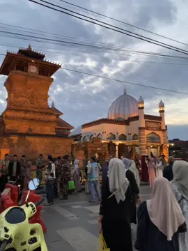 Jika suatu tempat membuatmu tenang, maka kunjungilah tempat itu😊#ziarahwali #menarakudus #sunankudus #fypage #xyzbca #lewatberanda #fyp 