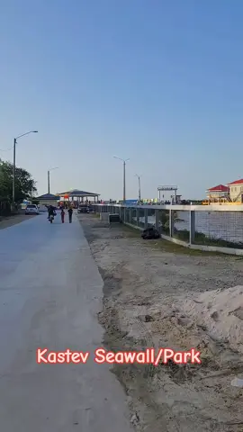 Such an awesome addition to the Seawall, was quite surprised when I got there, so much progress in my beautiful country 😀 ❤️,  Definitely a weekend hangout spot #viralvideos #fypp #guyanesetiktok🇬🇾 #guyana🇬🇾 #kastev #park #Seawall #guyanese 