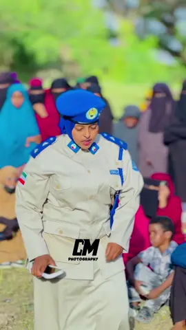 Hablaha ciidan ka ah 👸🏻#somaliland #hargaisa #police #cmphotography #clraxmaan_cm #foryoupage #CapCut 