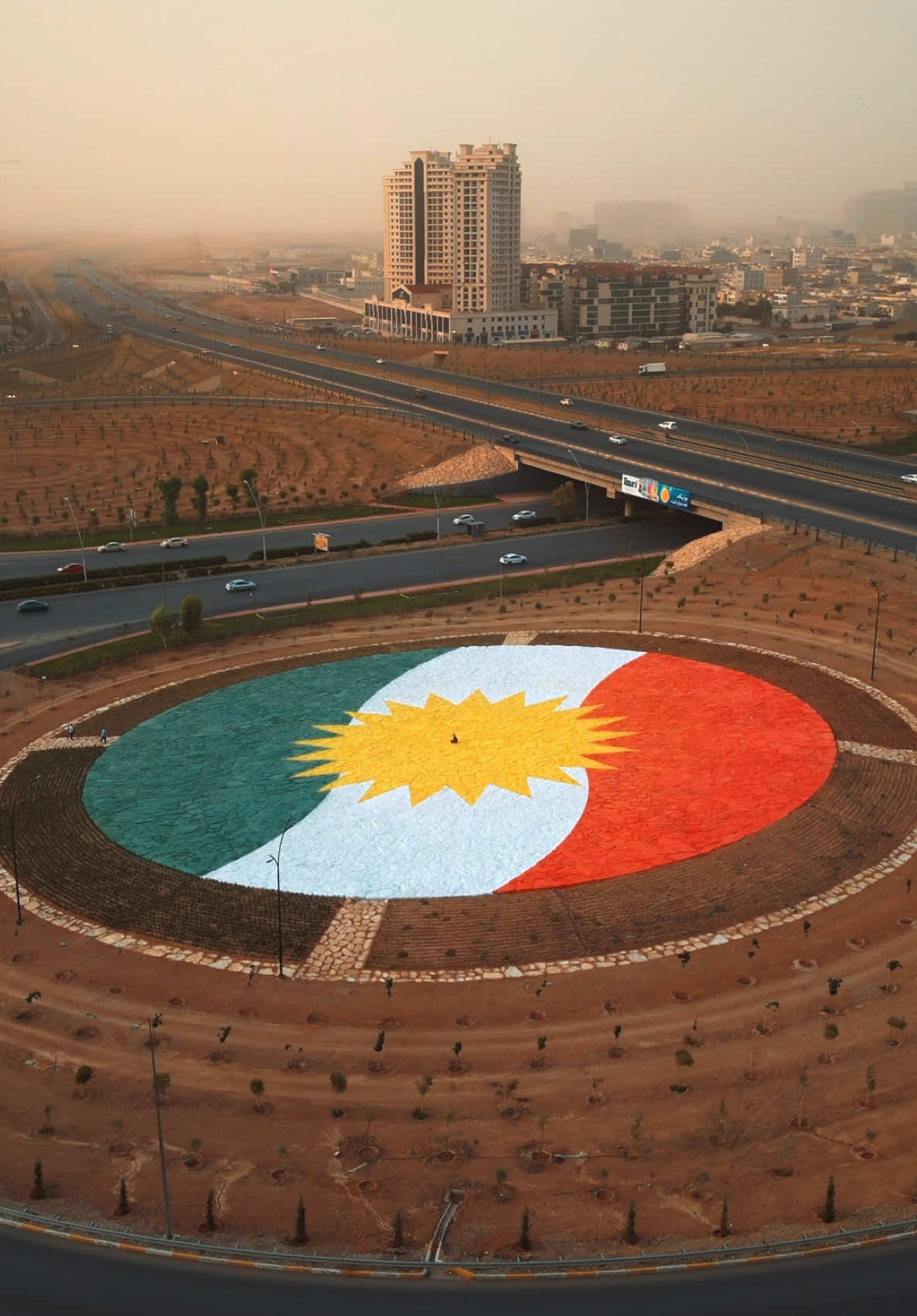 This is what you see when you visit the heart of Kurdistan “Erbil” ❤️🌞💚 @erbil 📸 #Erbil #VisitKurdistan  #Kurdistan #Hawler #کوردستان #هەولێر #اربيل