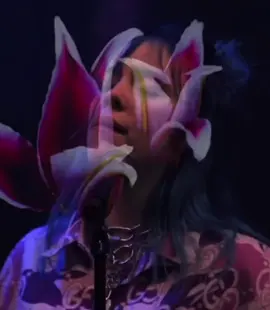 the effect this live had on my back then.. unrea. @BILLIE EILISH #billie eilish #billieeilishedits #billieeilishfan #billiebluehair #sixfeetunderedit #sixfeetunder #sixfeetunderlyrics #billielive