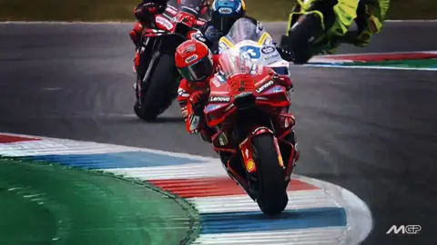 Yang bisa ngalahin Marc Marquez cuma Jorge Lorenzo, bukan Jorge lainnya.. #fyp #foryoupage #motogp #marqmarquez 