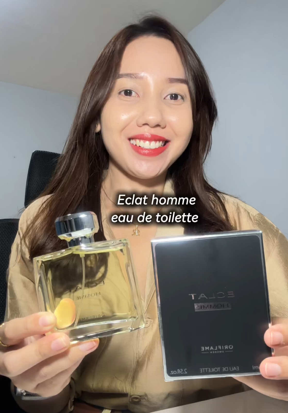 Ini adalah parfum pria best seller nomor 1 oriflame sejak 11 tahun yang lalu! Hasil karya senior perfumer asal Perancis, Alexis Didier dari rumah parfum ternama IFF di New York, Amerika Serikat. Parfum mewah untuk pria berkelas, eclat homme eau de toilette dong jawabannya! Sejak tahun 2014! 🥰😍😍😍 #oriflamebali #oriflameindonesia #oriflame #memberoriflame #brandpartneroriflame #selleroriflame #reselleroriflame 