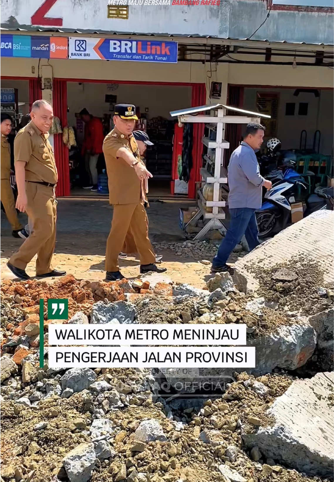 Meninjau sejumlah ruas jalan provinsi yang diperbaiki, ada jalan Pattimura, jalan AR. Prawiranegara, dan jalan Sutan Syahrir. Baru beberapa jalan provinsi sudah dibenahi dan insyaallah di anggaran murni tahun 2026 Pemkot Metro sudah komunikasi dengan Pemprov Lampung untuk membangun jalan penghubung antara Kota Metro dan Lampung tengah. Terimakasih bapak Gubernur Provinsi Lampung @mirzano sudah memberikan perhatian untuk pembangunan khususnya di Bumi Sai Wawai.