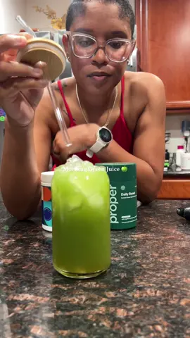 Had a good run now time for my daily green  juice #greenjuicerecipe #greenjuice #properdailyboost #proper #creatine #gldncreatine #creatinepowder #postrunrecovery #runtok 