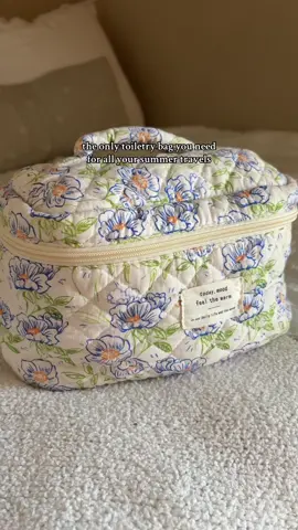 My go to toiletry bag for every trip this summer! Grab it now for less than $10 and free shipping✨ #travelessentials #packingessentials #toiletrybag 