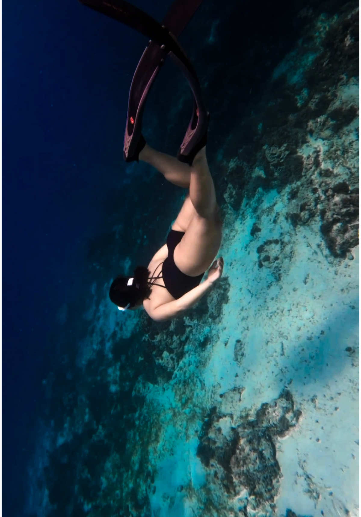 It is impossible ti say bubbles angrily 🤬🫧💦 #Freedive #Kontiki