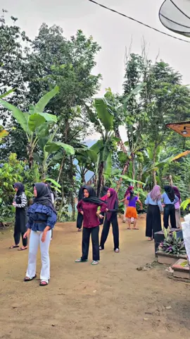 Kiwww kiww🤟🏼😗🤟🏼 #macanirengofficial #topengirengmagelang #topengirengpurworejo #traditionaldance #trending #topengirengtemanggung 