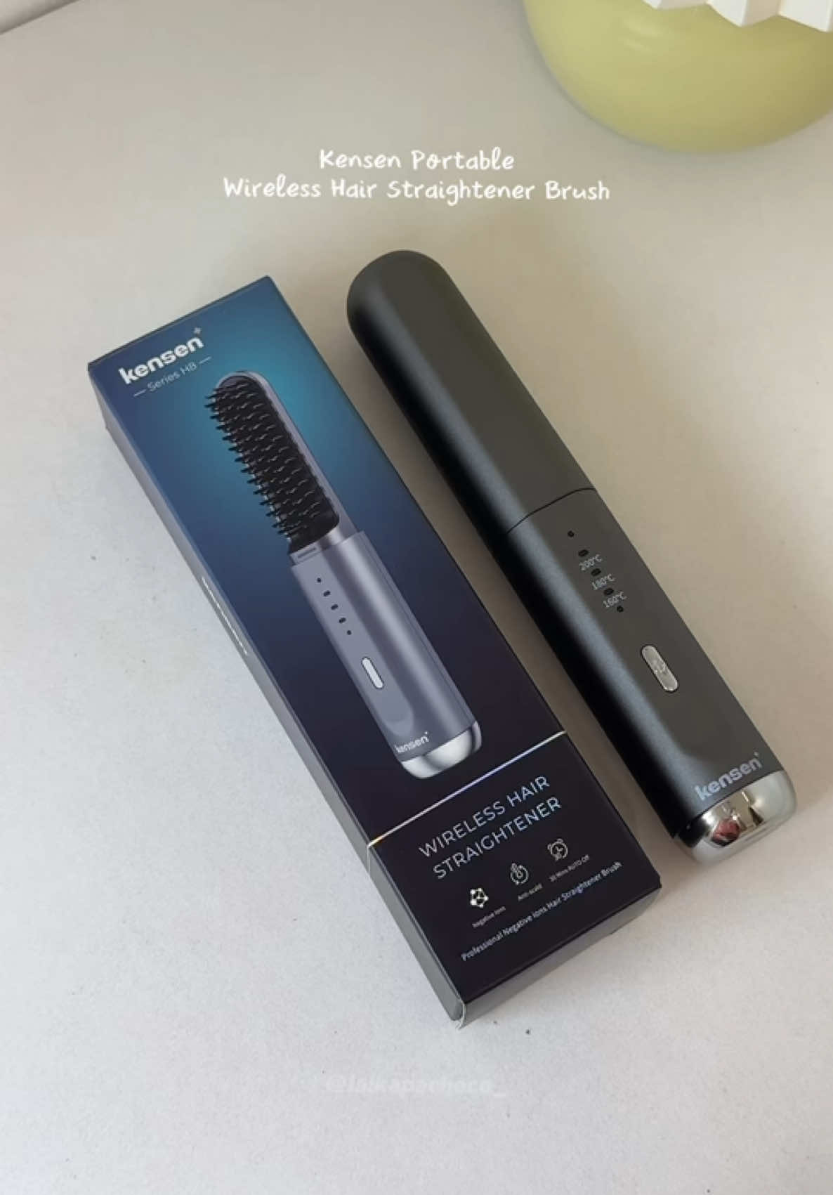 #portablehairstraightner #kensenwirelessstraightener #Kensen #kensenwirelesshairstraightenercomb #WirelessComb #PortableComb 