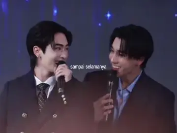 Time flies, selamat satu tahun #PerthSanta semoga bergema selamanya ya 🫂🖤🤍 — @PERTHPPE @Santa #perthtanapon #santapongsapak #1YMemoriesofPerthSanta