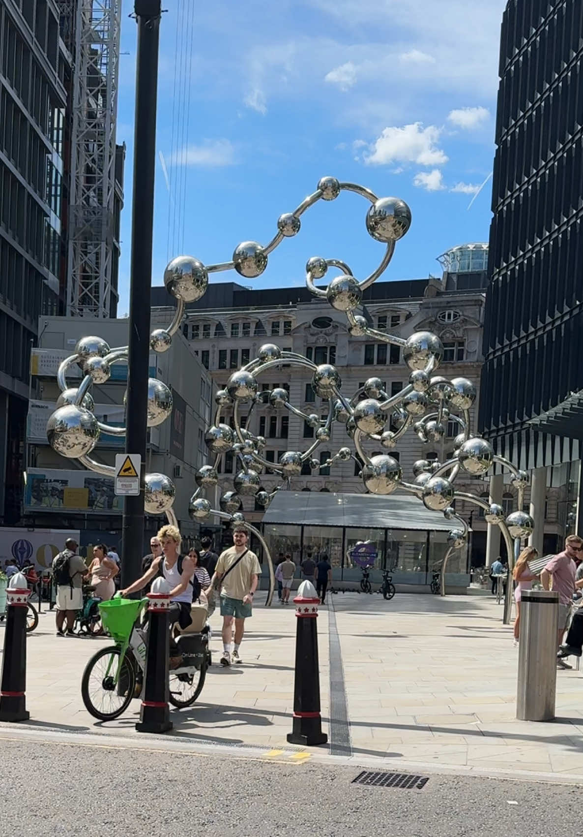 Walk Through Lenz 🇬🇧 Liverpool street London 🏴󠁧󠁢󠁥󠁮󠁧󠁿 EC2M #walkthroughlenz #foryoupage #londonwalk #walkingvideo 