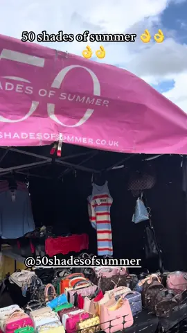 She’s the best girls 👌👌👌 please go over give her a follow too quality stuff and she’s so lovely #shopping #clothes #bags #womenshopping #markets #horsefair #fairs @50 shades of summer 