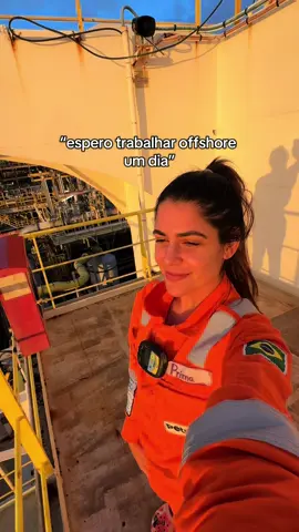 Nunca me acostumo 🥹✨ #trend #offshore #oilfield #offshorelife #engenharia #mulheresempoderadas  #studytok #engineer #job #work #fyo #tiktok #mariner #sealife #estudos 