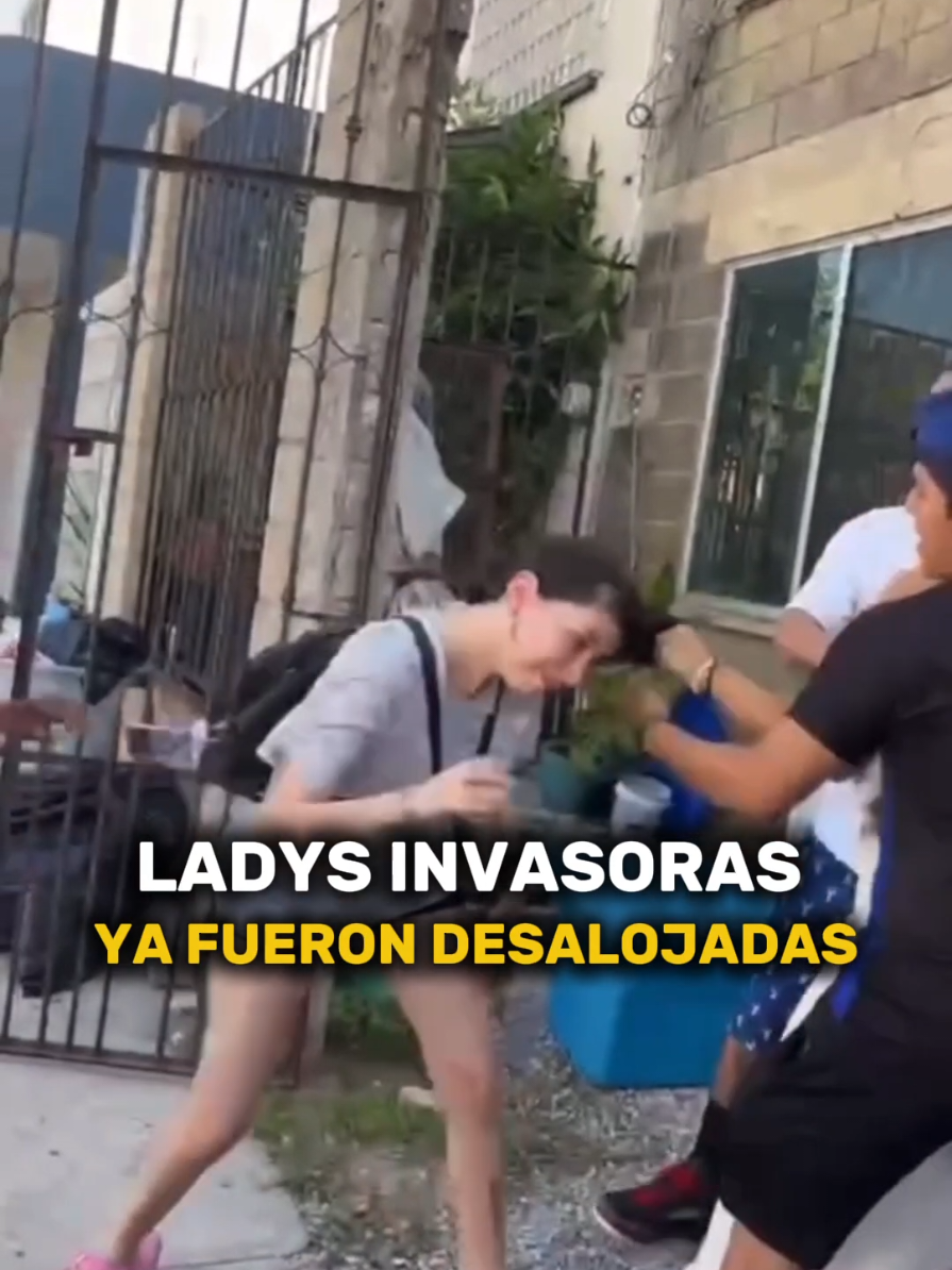 YA FUERON DESALOJADAS 🙌 La señora Irma Guadalupe logró que un juez le pudiera regresar su casa qué con tanto esfuerzo adquirio tras trabajar 25 años en estados unidos, pero que estaba siendo habitada por personas desconocidas. #ladyinvasoras #tampico #irmaguadalupe #desalojo #boereloso 