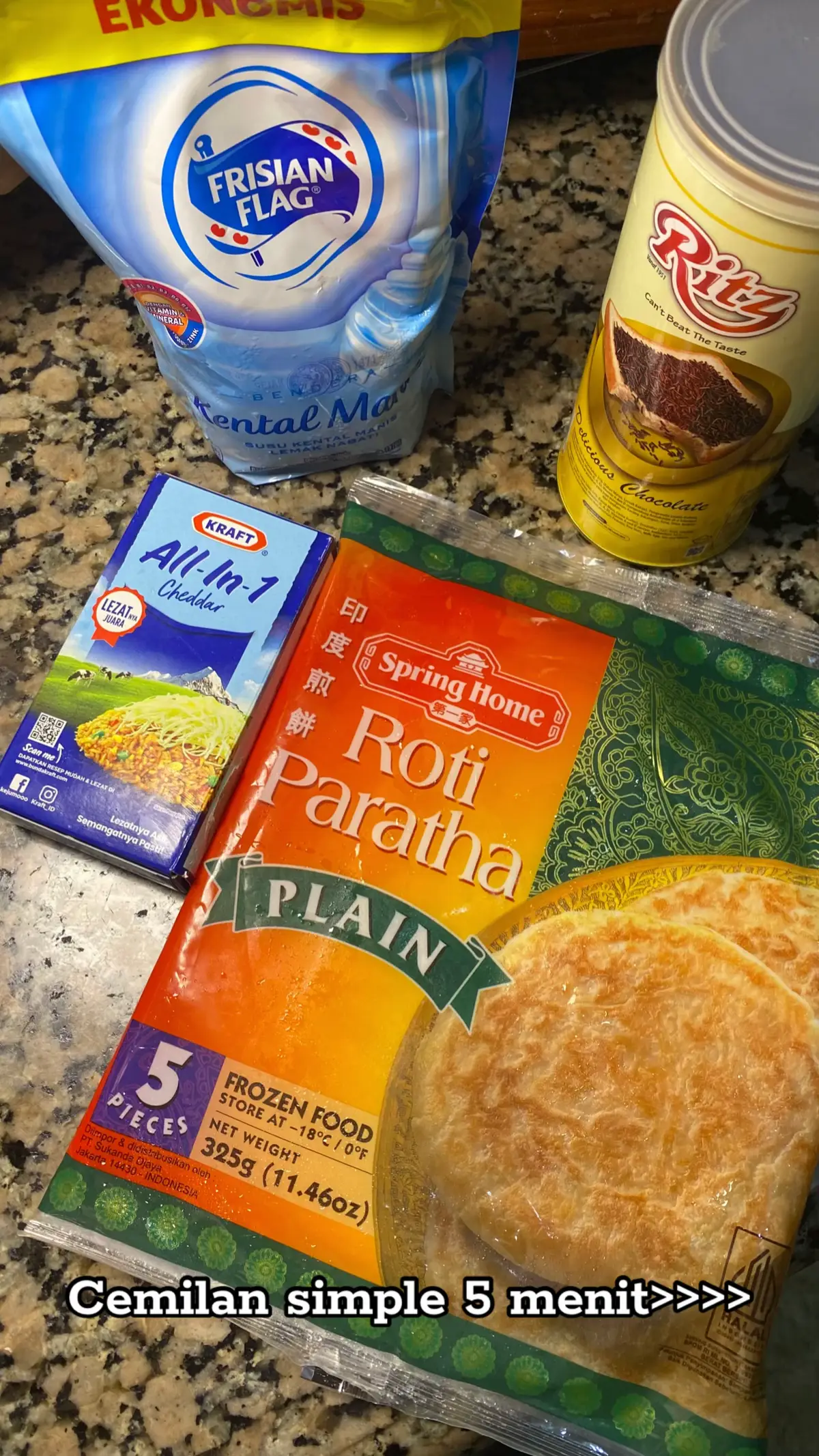 Simple dan enakk!?  #cemilansimple #parathalovers #chococheese