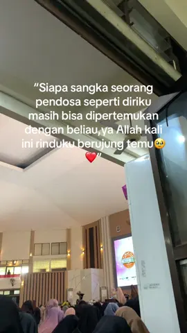 MasyaAllah wajah yg ku rindu2kan selama ini akhirnya bisa ku tatap langsung🥹#ustazahhalimahalaydrus #kajianustadzahhalimahalaydrus 