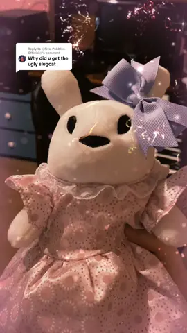Replying to @⨂Five-Pebbles-Official⨂  u wanna repeat that? 🥶🥶  #rainworld #slugpup #survivor #slugcat #rainworlddownpour #plush 