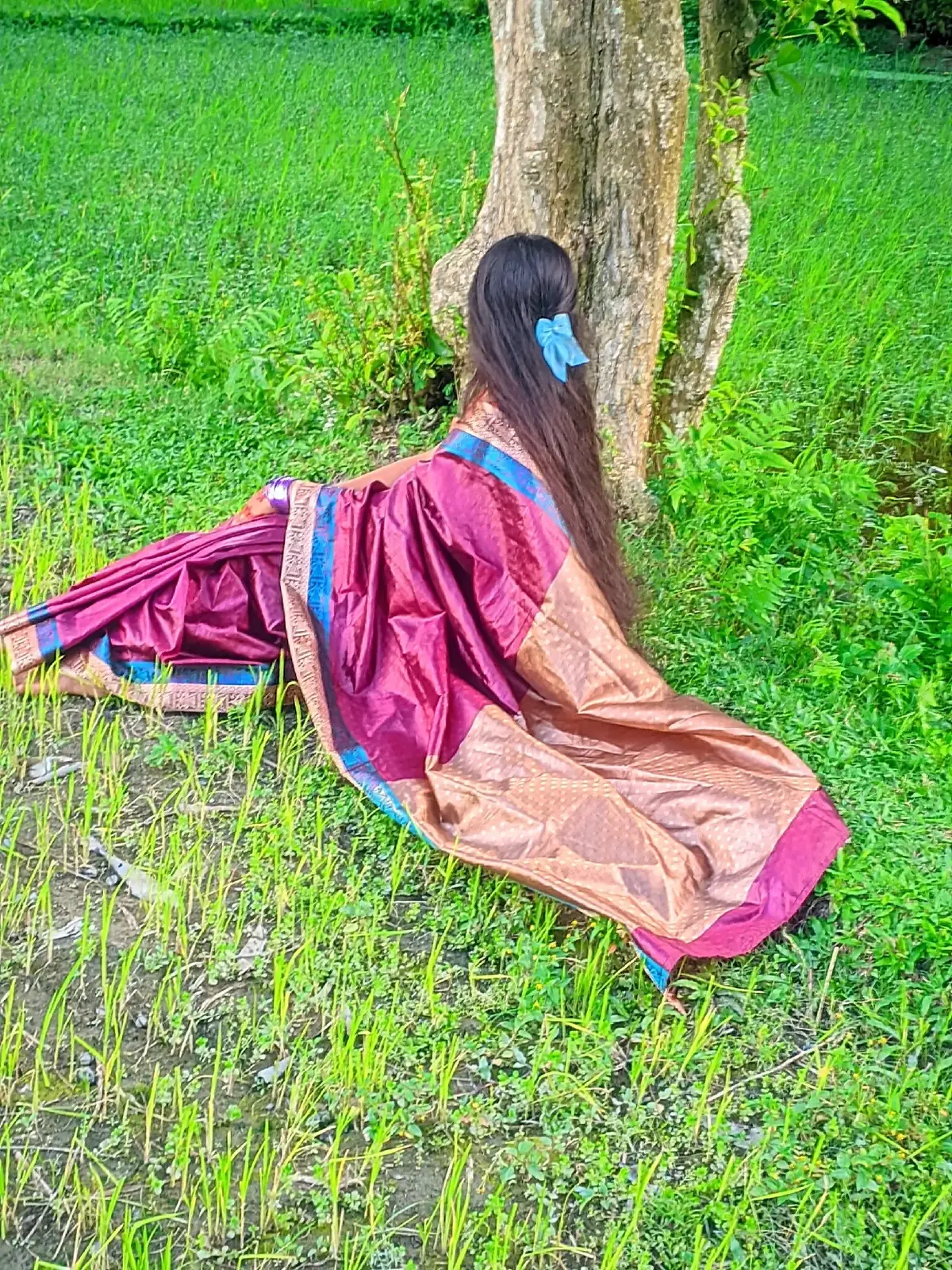 ভালো বাসা মানে ছেড়ে যাওয়া না........  এক সাথে পথ চলা............. 🥀🌺🌸🥀🥀🌸