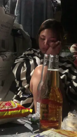 POV: umiyak ang kasama mo sa inuman. 
