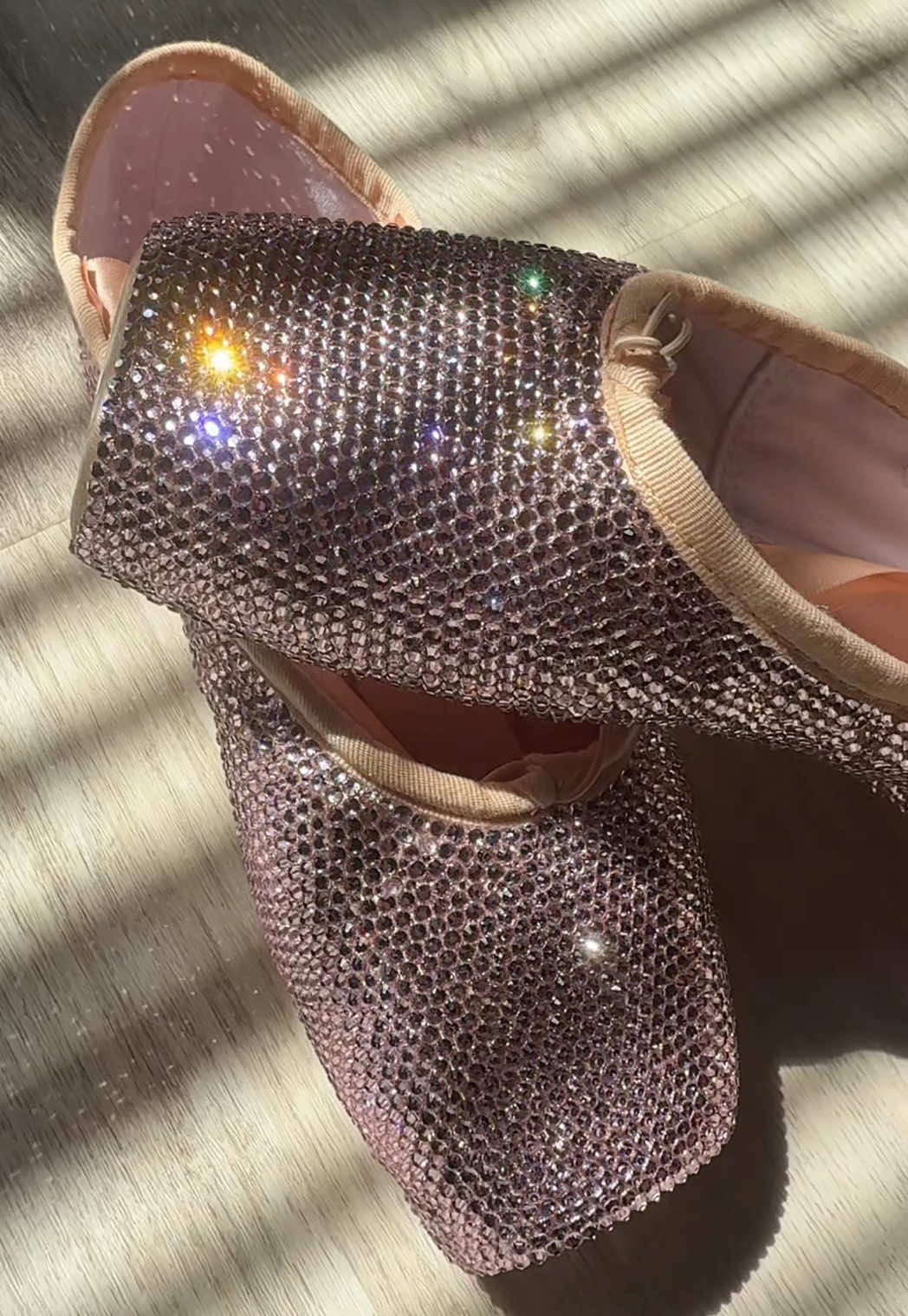 Ballet has entered the chat. Bedazzled pointe shoes 🩰 #ballet #ballettok #pointeshoes #pointe #balletpointe #bedazzle #bedazzled #bedazzling #diyprojects @BLOCH Dance @ABT Official @Australian Ballet @Royal Ballet and Opera 