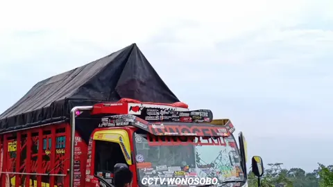 sodrekers old tau truk apa ini#fyppppppppppppppppppppppp #truksyantik #fyp #2019vibes #nandalia #cinematic #isuzugiga #lewatberanda #masukberandafypシ #foryoupage #innocent 