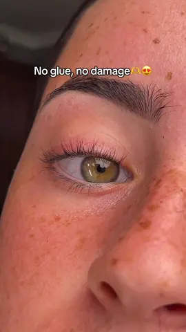 In love with my new magneti—lashes 😍 #beauty #makeup #eyelashes #skinroutine Tired of dealing with eyelash glue? 😩 Magnetic lashes are the perfect solution for a bold look without the hassle 🙌✨ Easy to apply, comfortable, and super natural. The best part? You can reuse them as many times as you want 😍. If you’re all about quick and long-lasting makeup, you need to try these! 💁‍♀️ #MagneticLashes #NaturalLook #EasyMakeup #Glam #BeautyHacks #LashGoals #MakeupTips