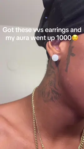 I’m telling yall these the best earrings #viralvideo #fyp #foryoupage #viraltiktok 