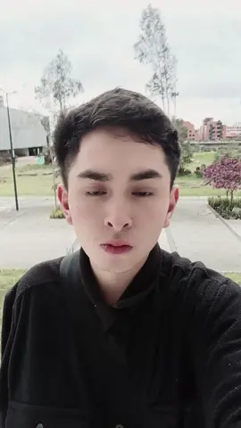 ay @TikTok sufre un poco #trend #xaverianonoah #xyzbca 