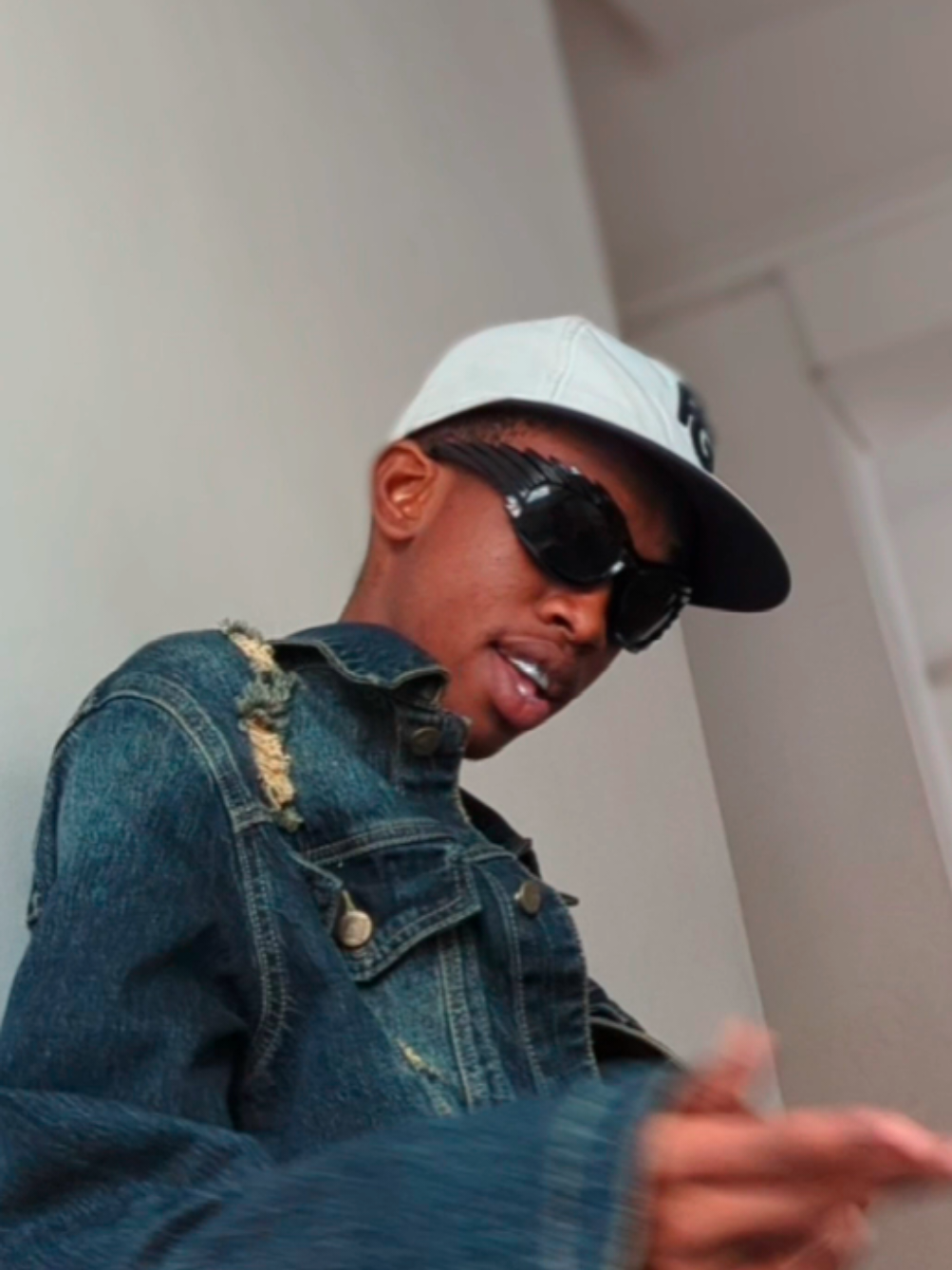 ila diamond 😅😅😅😅@ELLY_29🫧🎦 @mado #swahilitiktok #tiktokviral #tiktoktanzania🇹🇿 #tiktokzanzibar #kenyantiktok🇰🇪 #rwandatiktok🇷🇼 #foryoupage #foryoupage❤️❤️ #makemefamous #fyp #fypシ゚ #everyone #goviral #student #school #studentlife #schoollife #firstyearteacher #firstyearstudent #firstyear #udsm #ifm #udom #universitystudent #university #mapenzi #mapenzihisia #mahusiano #Relationship #juakaliseries #daressalaam #dodoma #mwanza #mwanzatiktok #morogoro #mungu #mungumbele #GOD #singeli #funny #chekatu #cheka #prankvideo #comedia #bongofuntiktokers #bongo #bongofleva 