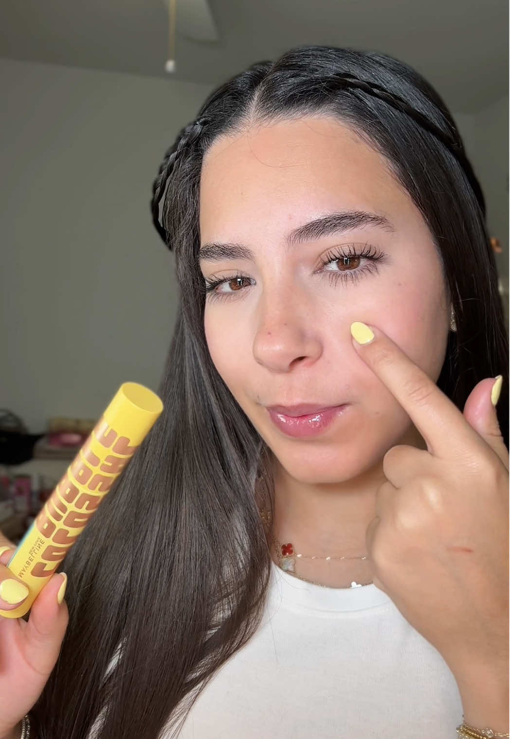Máscara de pestañas a prueba de agua por 24 horas seguidas  También está disponible en el enlace la común que si se retira con agua  #maybelline #maybellinemascara #mascarareview #mascarahack #maybellinepartner #maybellineskyhighmascara #waterproof #waterproofmakeup #waterproofmascara #colossalbubblemascara #colossalbubble #mekeup #makeuphacks 