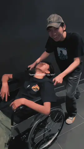 🧠 : naik ferrari y