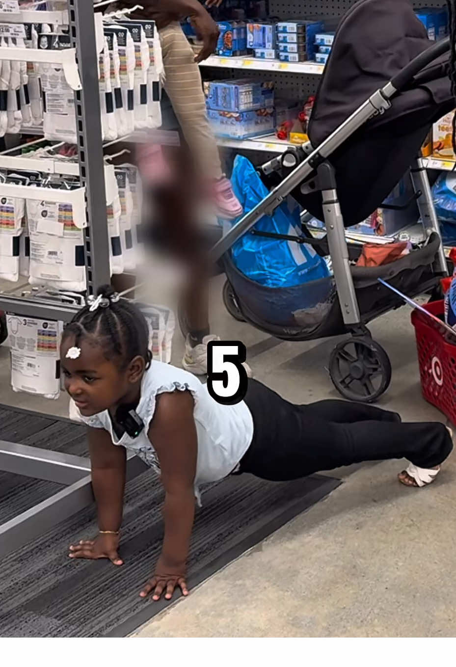 Do 10 push-ups, I’ll pay for everything!   @target #viral #fitnesschallenge #challenge #trend #mrbeast #winmoney #pushups #kids #Fitness #exercise #health #motivation