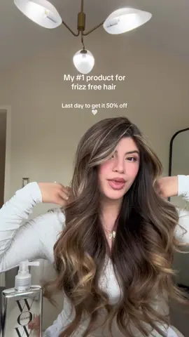 @Color Wow Hair my absolute favorite product for frizz free hair 🤍 #colorwow #colorwowdreamcoat #dreamcoat #colorwowdreamcoat #hair #hairproducts #hairstyle #haircare #dealsforyoudays 