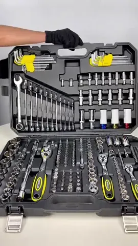 🔧 Tudo o que você precisa numa só maleta! O Kit com 222 peças é completo, versátil e ideal pra qualquer reparo – em casa ou na oficina! 💼💪 ✅ Soquetes, chaves e acessórios ✅ Qualidade e organização num só lugar Vamos adquirir essa maleta completinha?? Clique no anúncio FIXADO na descrição 🤩🤩   #Kit #Ferramentas #Manutenção #Fácil #Oficina #Completa #TikTokShop #Ferramenta #Top #DicaDeReparo #ismafer #vendas #maleta #acessórios 