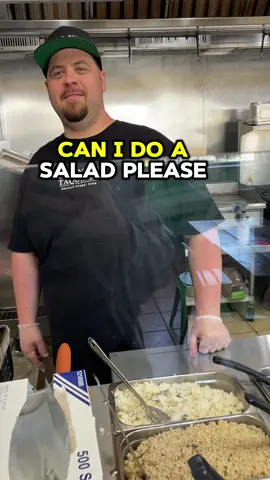 CAN I SPEAK TO THE MANAGER PLEASE⁉️🤣💅🤬 #TikTokFood #ViralRecipes #WhatIEat #Foodie #FoodTok #FoodVlog #CookWithMe #foodinfluencer  #ComfortFood #bostoneats #localchef #massachusettsfoodie #fyp #giftok #roxannestaqueria #SknnyChef