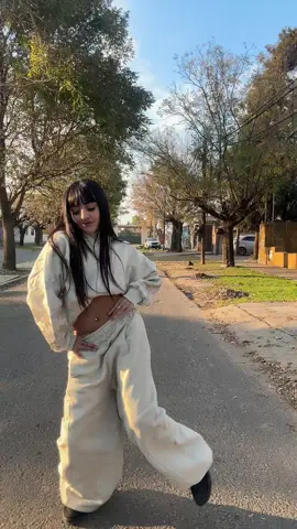 Miren lo que es este hermoso conjunto! 😍 @REDRABBIT  Lo pueden conseguir en www.red-rabbit.com.ar